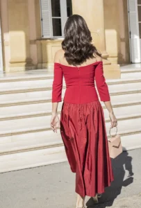 vestido dalia granate