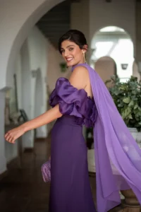 vestido solene ciruela