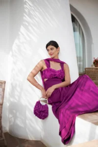 vestido petalo frambuesa