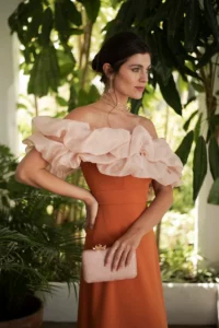 vestido solene teja